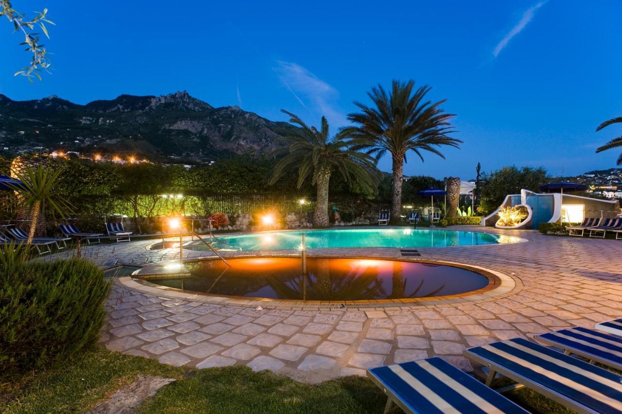 Hotel Ideal Форио Экстерьер фото
