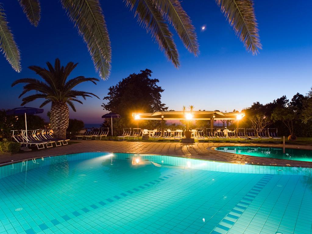 Hotel Ideal Форио Экстерьер фото